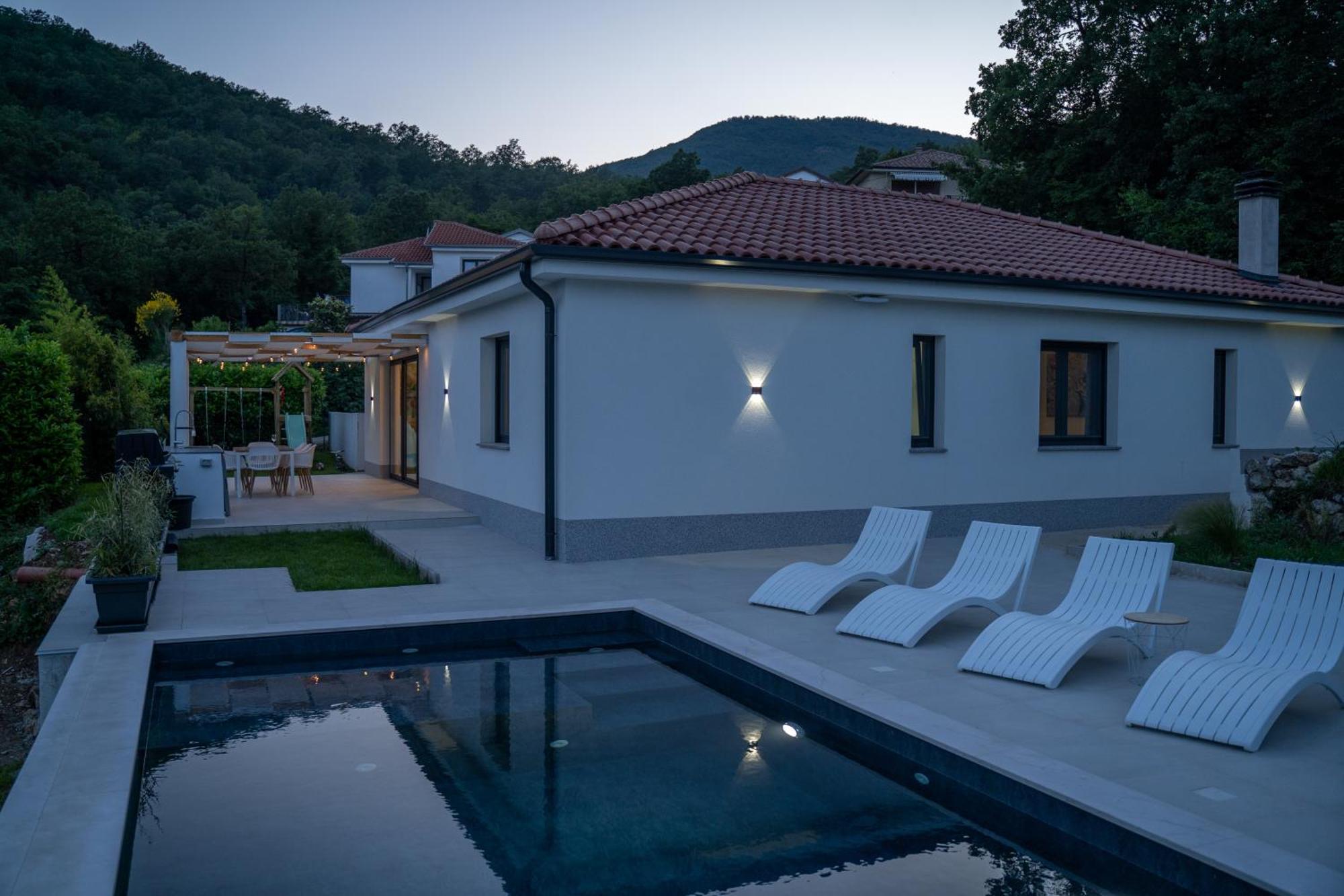 Mare&monti In Opatija, Pool, Ev Station, Sea View, Bbq * Opatija